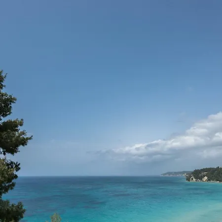 בית נופש Azure Sea View By Luxlikehome