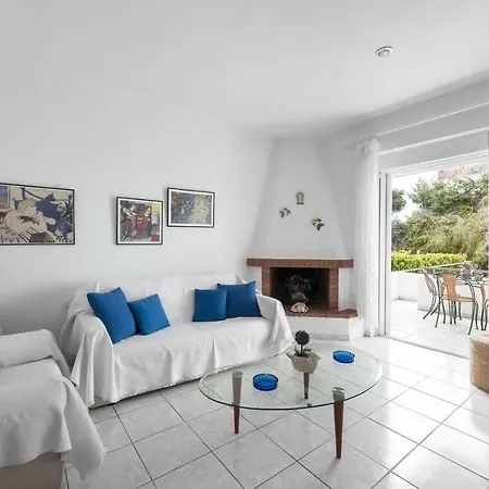 בית נופש Azure Sea View By Luxlikehome *